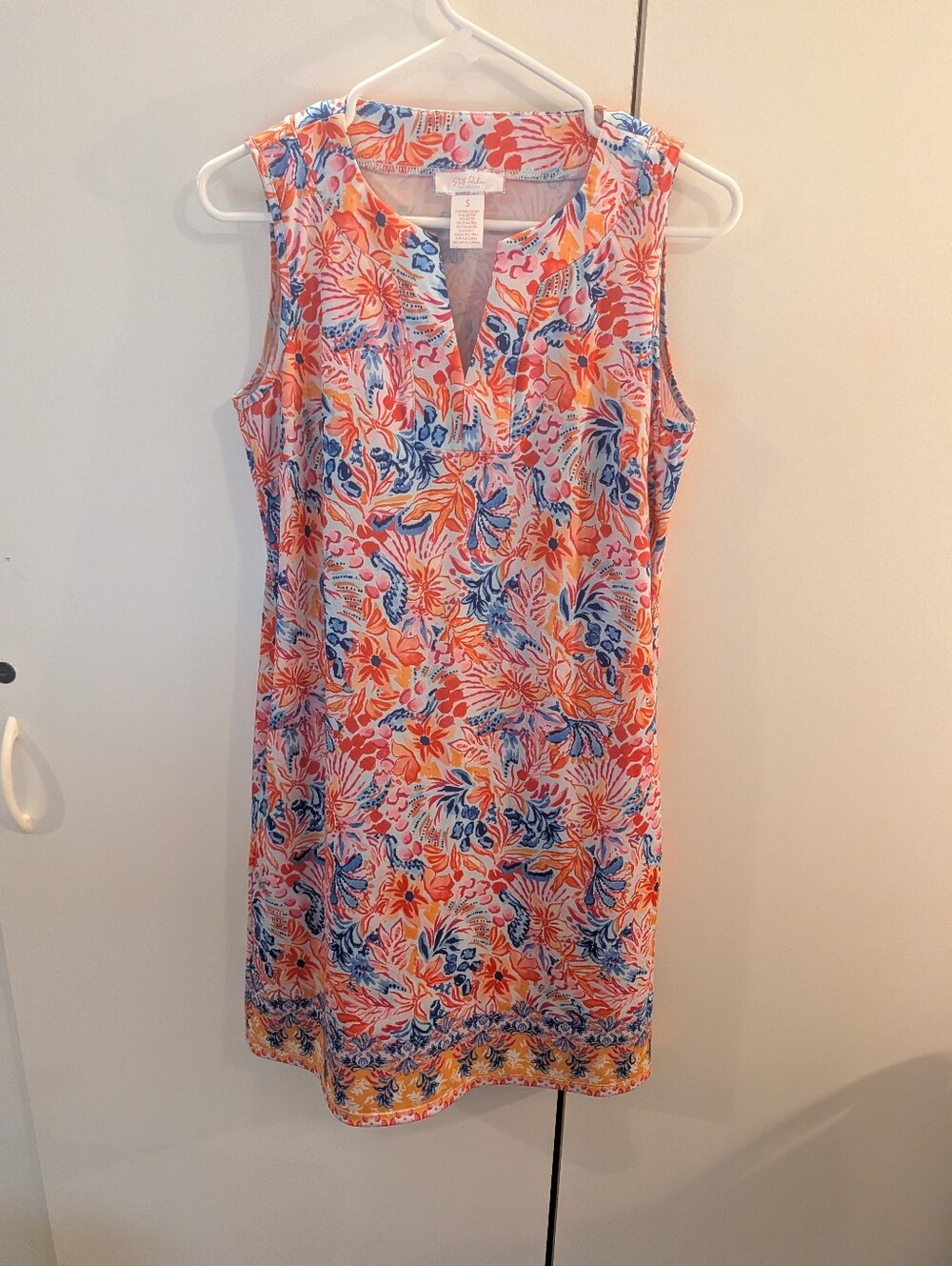 Stella Parker Sleeveless Floral Shift Dress in Coral & Blue Size Small